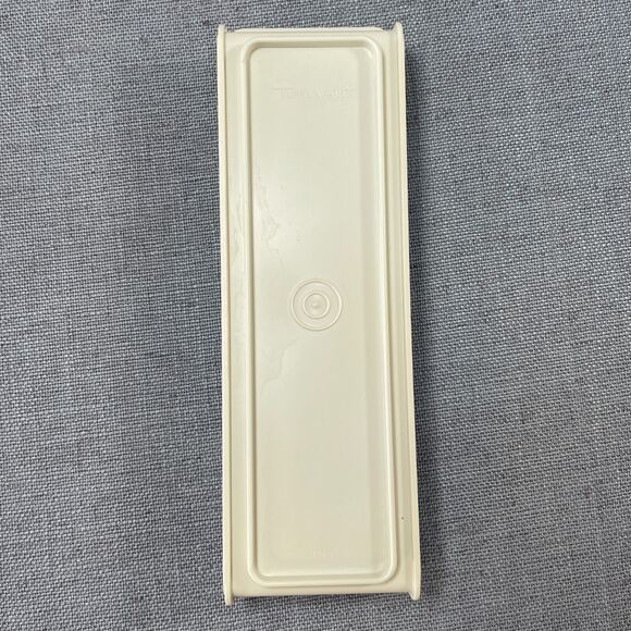 Tupperware Cheese Keeper In Almond Container 3 PC 9.5" x 3.5" x 3.5" Vintage - Picture 6 of 9